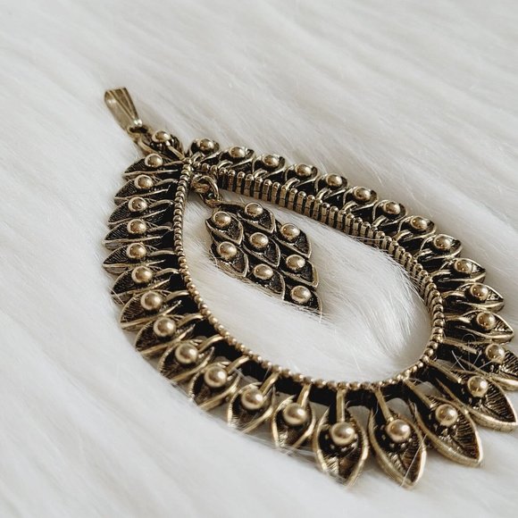 VIntage Sarah Coventry Aloha Pineapple Pendant Gold Tone Dangle Statement 15111 - Picture 4 of 7